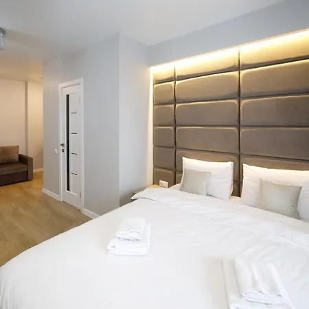 Pure Apartments 利沃夫 外观 照片