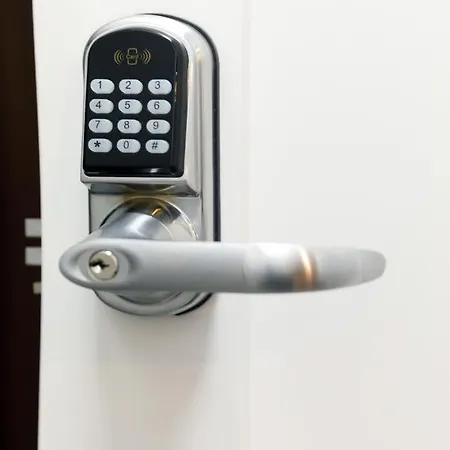 Pure Apartments 利沃夫 外观 照片
